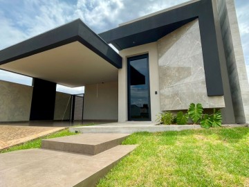 Casa Térrea no Condomínio Quinta da Mata l