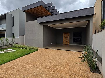 Casa em Condom�nio � Venda