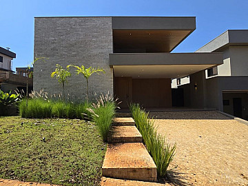 Casa T�rrea com Arm�rios � venda no Cond. Reserva Sta. Luisa